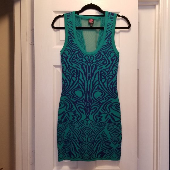 2B Bebe Dresses & Skirts - 2B Bebe Bodycon Mini Dress